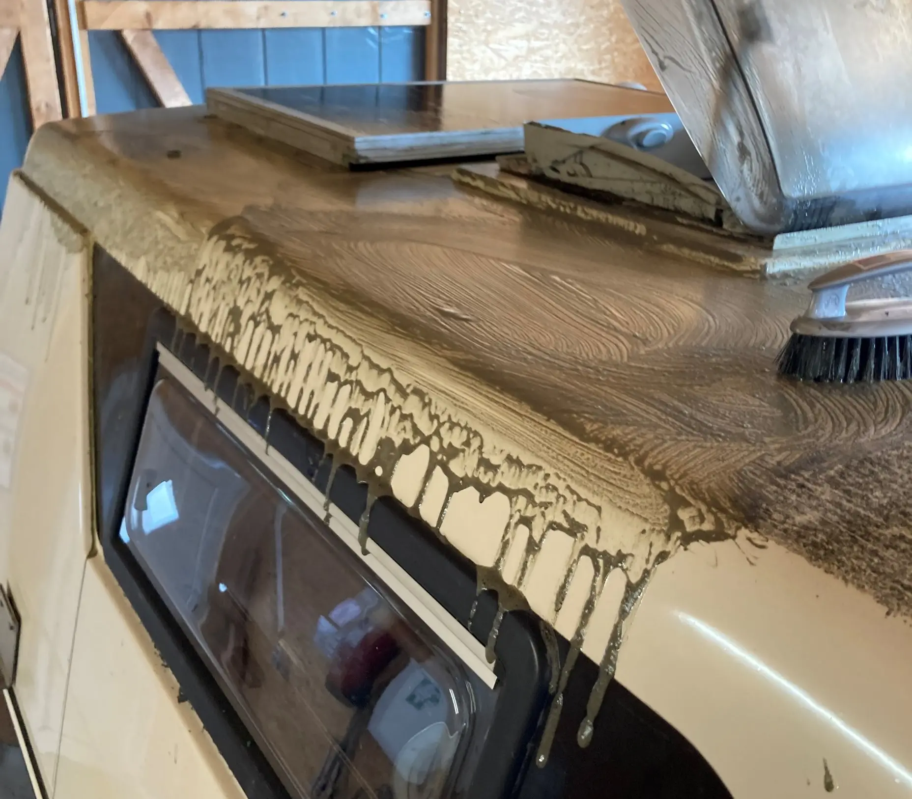 Professionelle Reinigung von Wohnmobilen, Campern und Wohnwagen